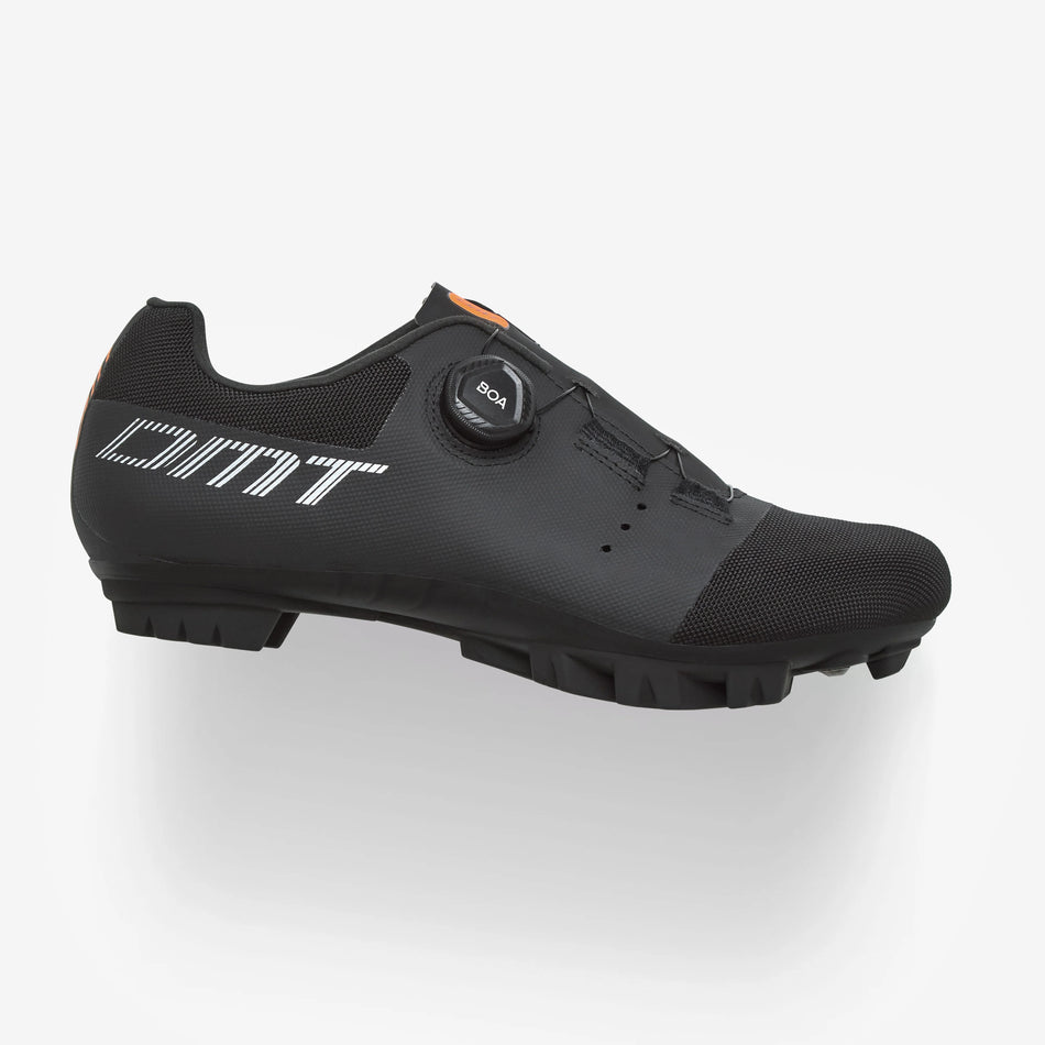 DMT KM4 Schuhe