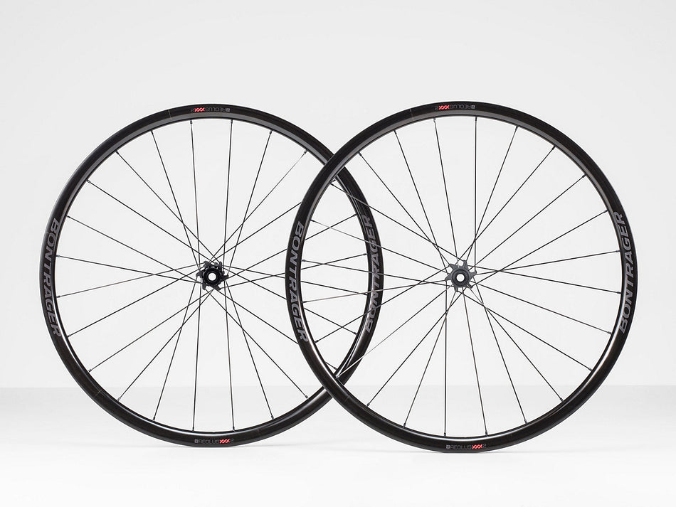 Bontrager Aeolus XXX 2 TLR Clincher Laufräder